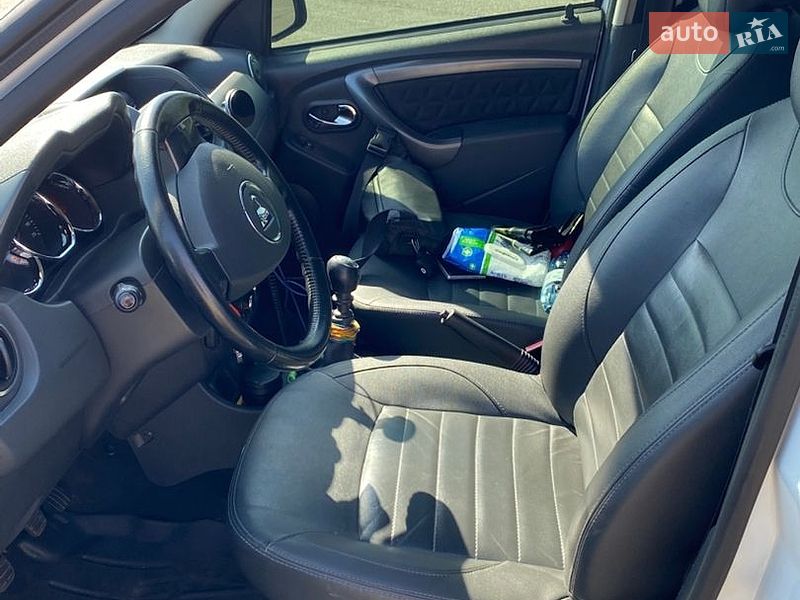 Внедорожник / Кроссовер Dacia Duster 2014 в Киеве