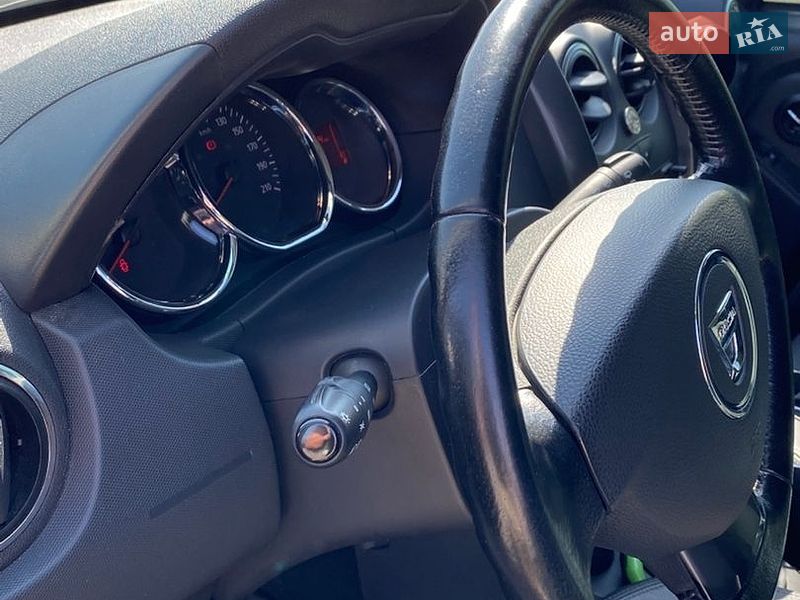 Внедорожник / Кроссовер Dacia Duster 2014 в Киеве