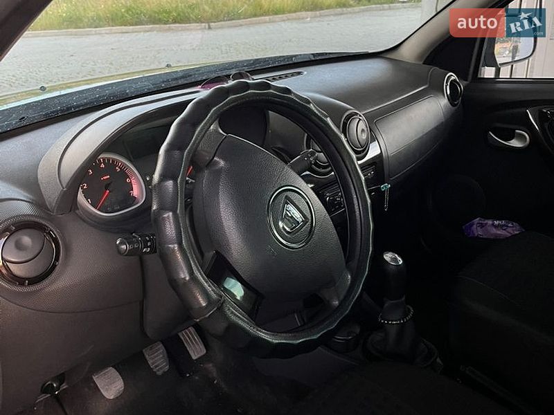 Внедорожник / Кроссовер Dacia Duster 2010 в Красилове