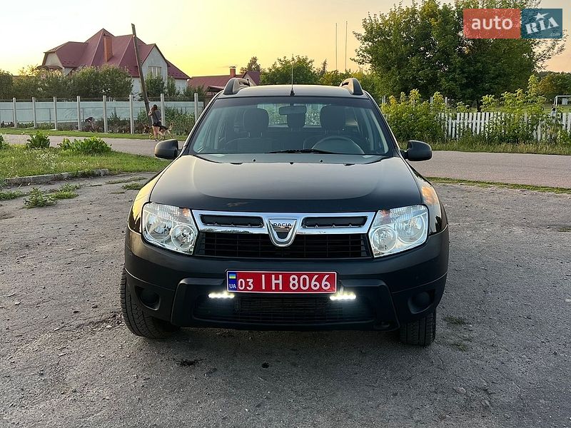 Позашляховик / Кросовер Dacia Duster 2012 в Дубні