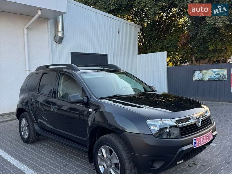 Внедорожник / Кроссовер Dacia Duster 2012 в Великой Багачке