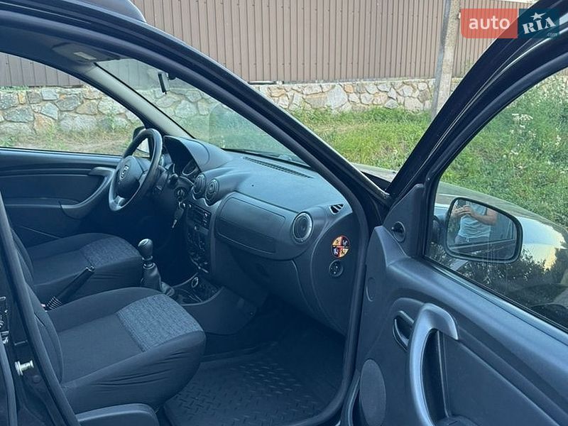 Внедорожник / Кроссовер Dacia Duster 2012 в Великой Багачке