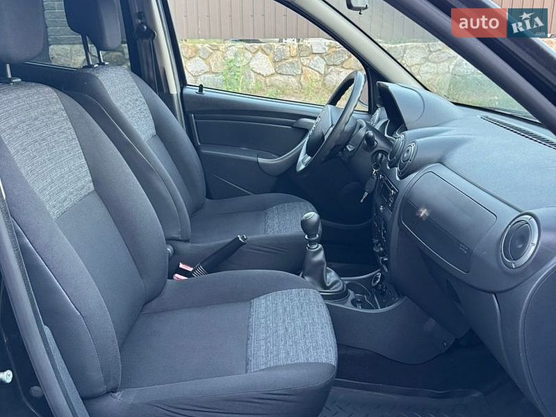Внедорожник / Кроссовер Dacia Duster 2012 в Великой Багачке