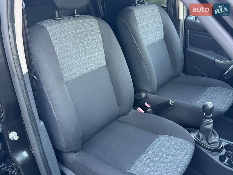 Внедорожник / Кроссовер Dacia Duster 2012 в Великой Багачке