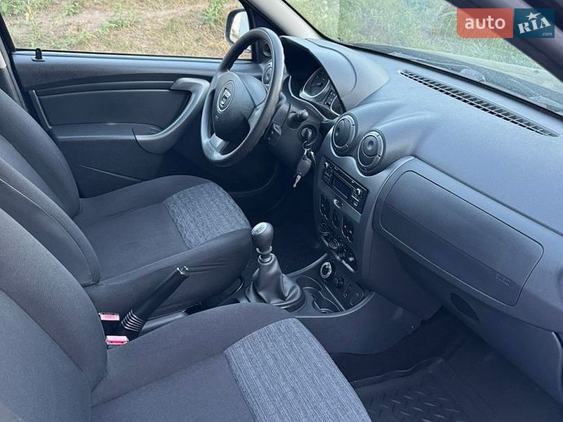 Внедорожник / Кроссовер Dacia Duster 2012 в Великой Багачке