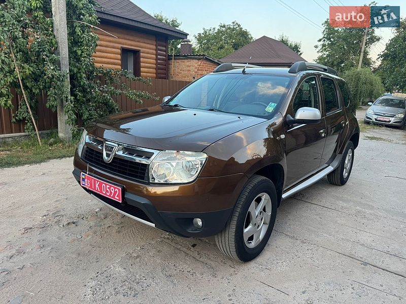 Внедорожник / Кроссовер Dacia Duster 2011 в Ахтырке