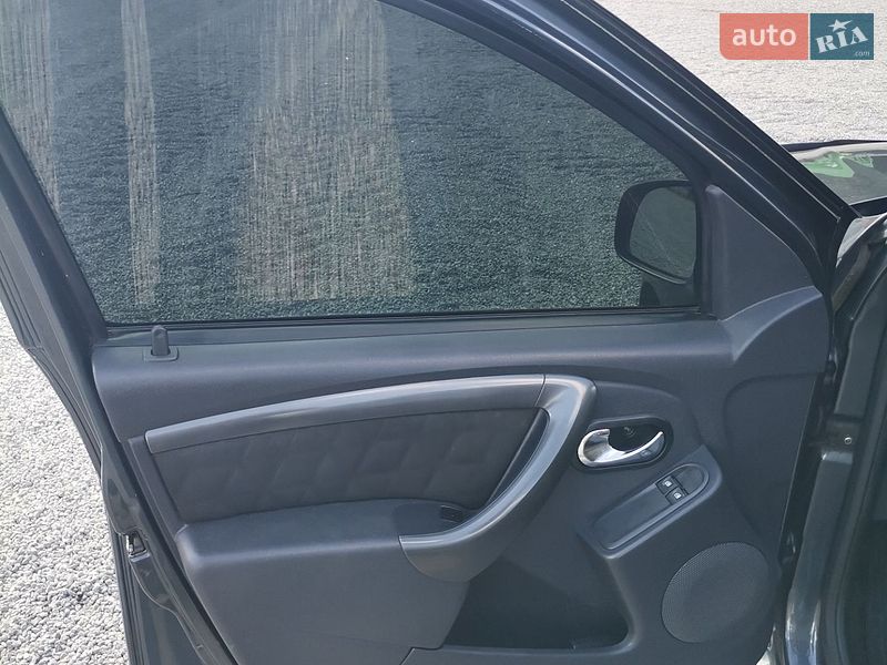 Внедорожник / Кроссовер Dacia Duster 2013 в Староконстантинове фото 9 Внедорожник / Кроссовер Dacia Duster 2013 в Староконстантинове