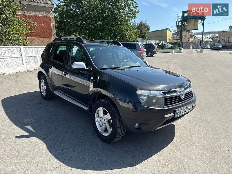 Dacia Duster 2011
