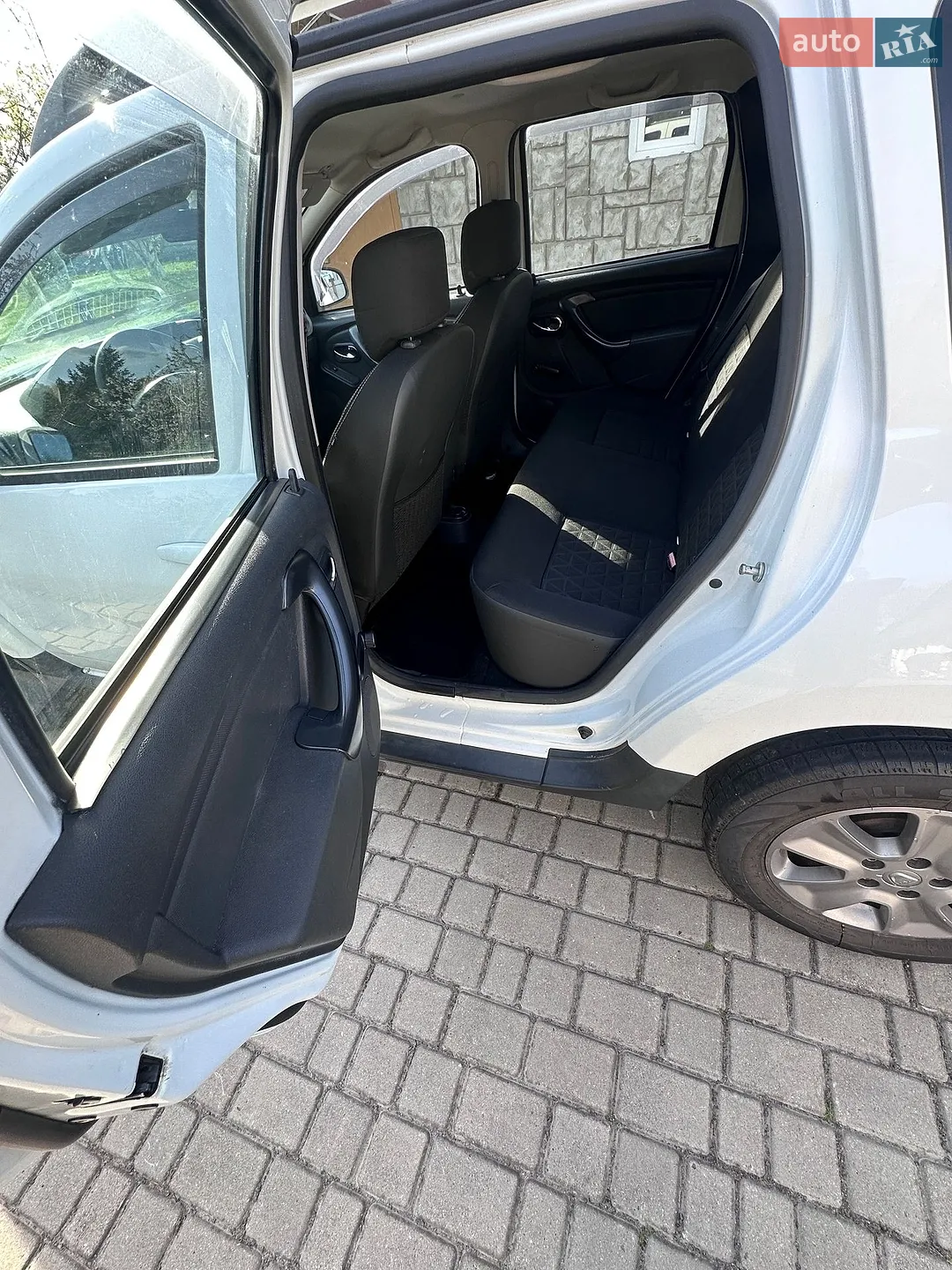 2015 Dacia Duster - мініатюра 12