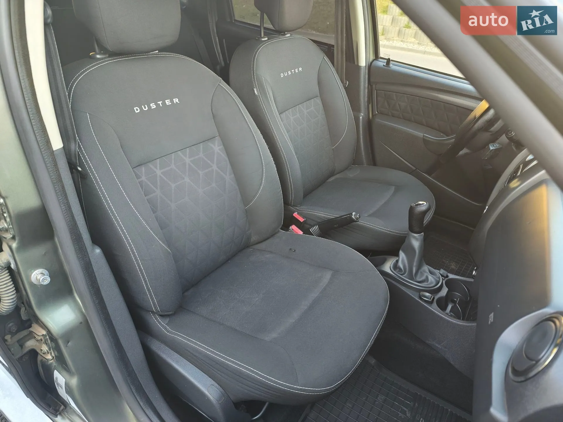 2015 Dacia Duster - мініатюра 11