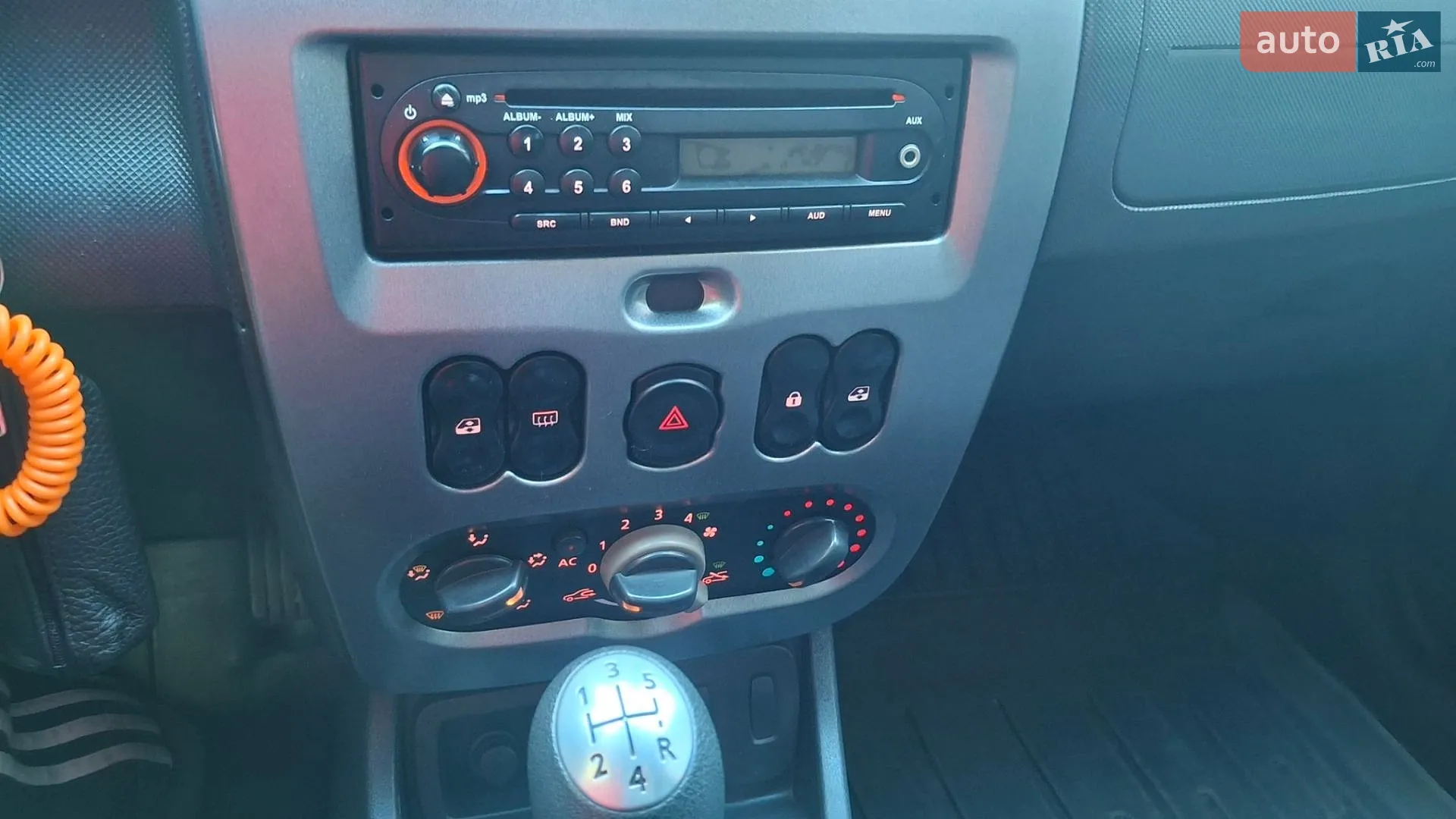 2010 Dacia Duster - мініатюра 17