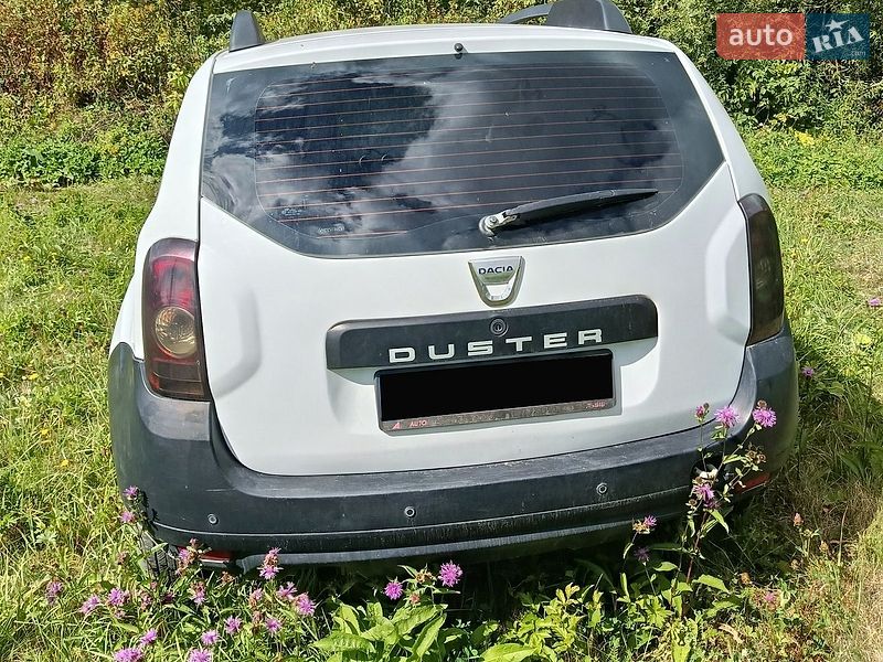 Позашляховик / Кросовер Dacia Duster 2010 в Долині