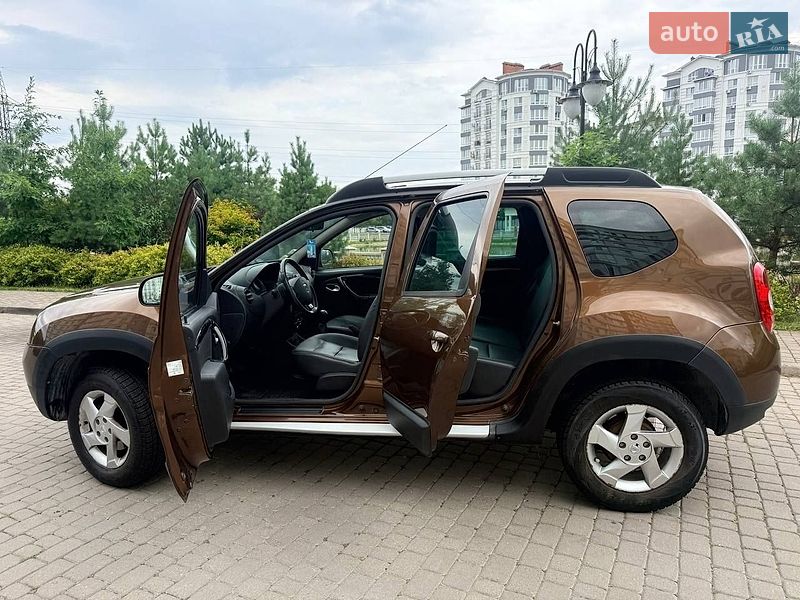 Позашляховик / Кросовер Dacia Duster 2011 в Івано-Франківську