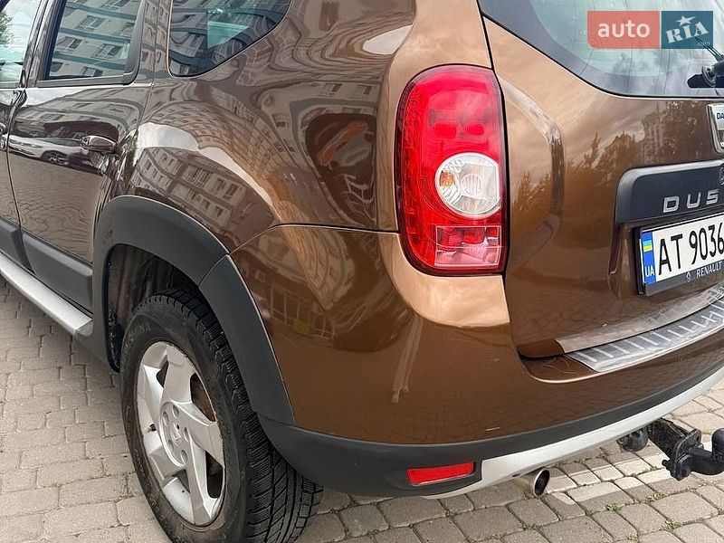 Позашляховик / Кросовер Dacia Duster 2011 в Івано-Франківську
