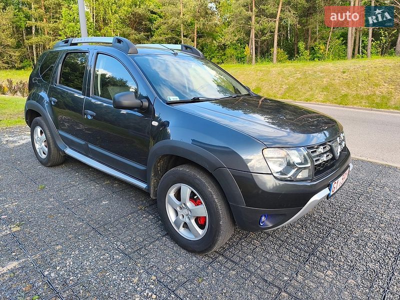 Внедорожник / Кроссовер Dacia Duster 2014 в Мене