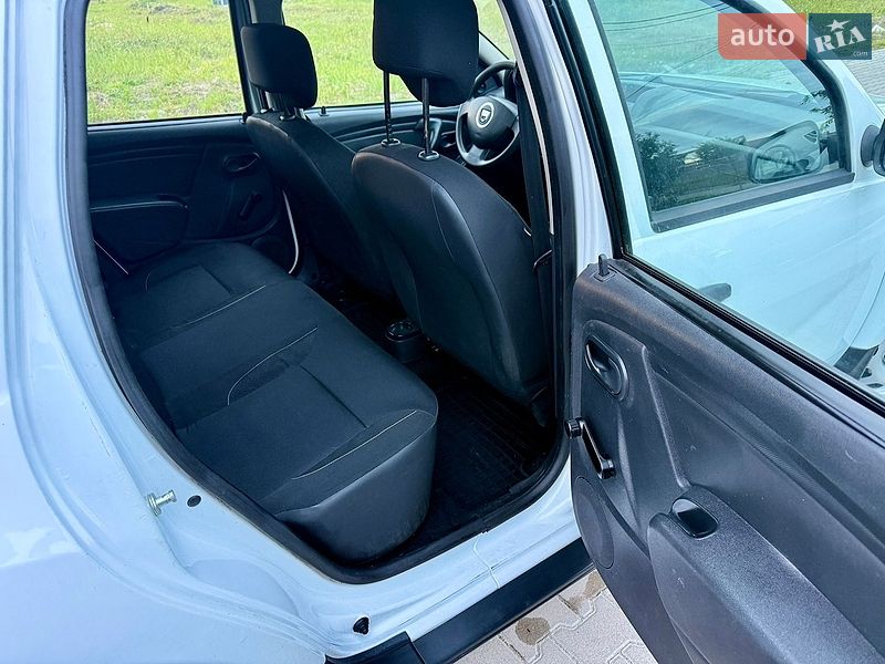 Внедорожник / Кроссовер Dacia Duster 2015 в Ровно фото 13 Внедорожник / Кроссовер Dacia Duster 2015 в Ровно