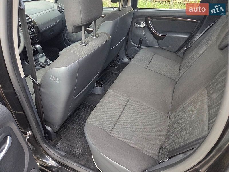 Внедорожник / Кроссовер Dacia Duster 2011 в Каменском
