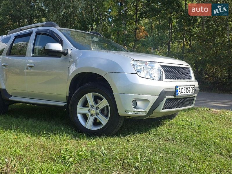 Dacia Duster 2011