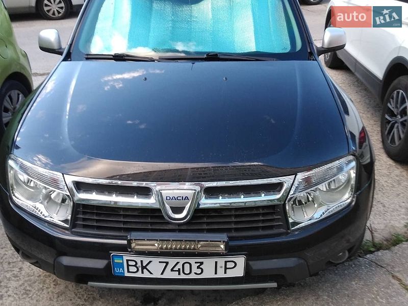 Внедорожник / Кроссовер Dacia Duster 2010 в Вараше