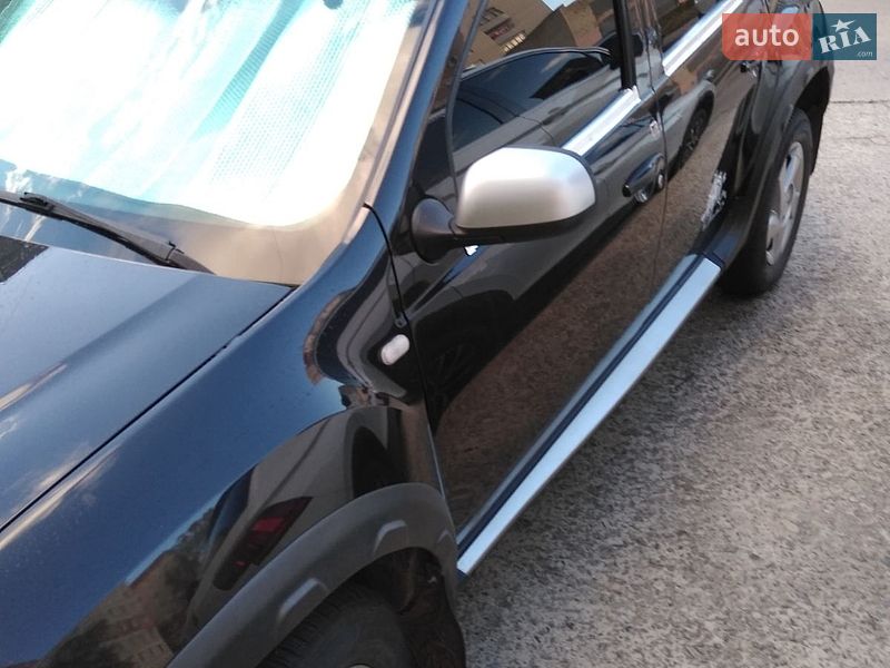 Внедорожник / Кроссовер Dacia Duster 2010 в Вараше