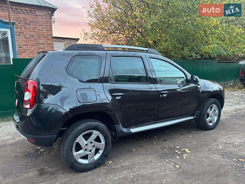 Позашляховик / Кросовер Dacia Duster 2012 в Охтирці