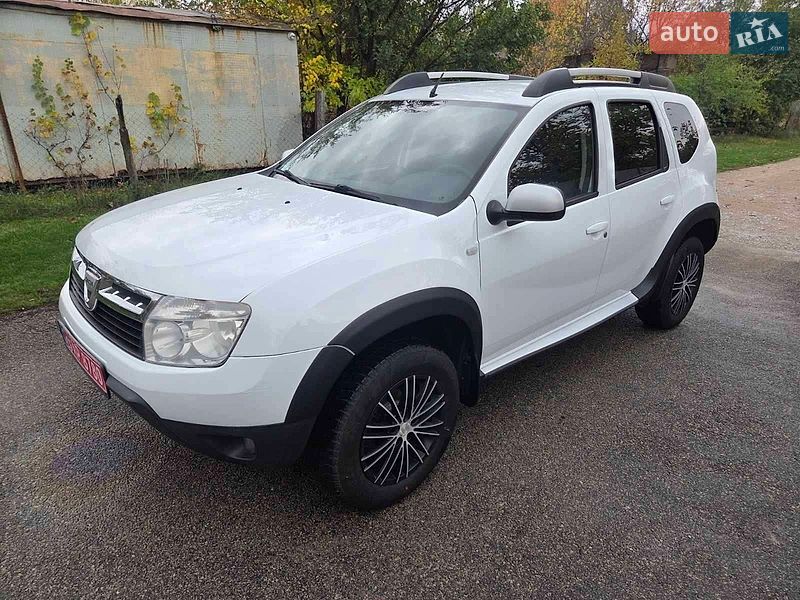 Внедорожник / Кроссовер Dacia Duster 2011 в Каменском