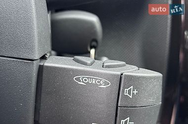 Позашляховик / Кросовер Dacia Duster 2010 в Стрию