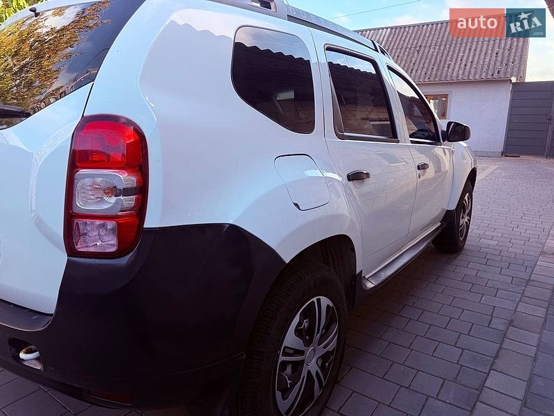 Позашляховик / Кросовер Dacia Duster 2016 в Дубні