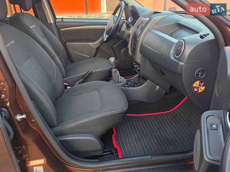 Позашляховик / Кросовер Dacia Duster 2015 в Новоархангельську