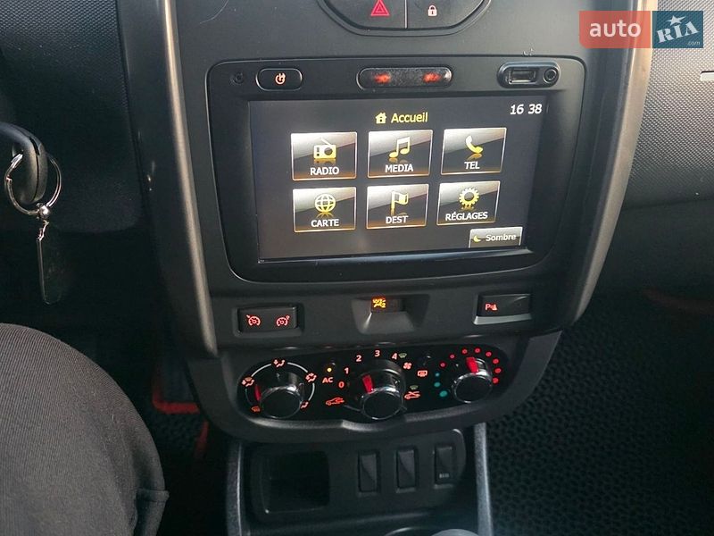 Позашляховик / Кросовер Dacia Duster 2015 в Новоархангельську
