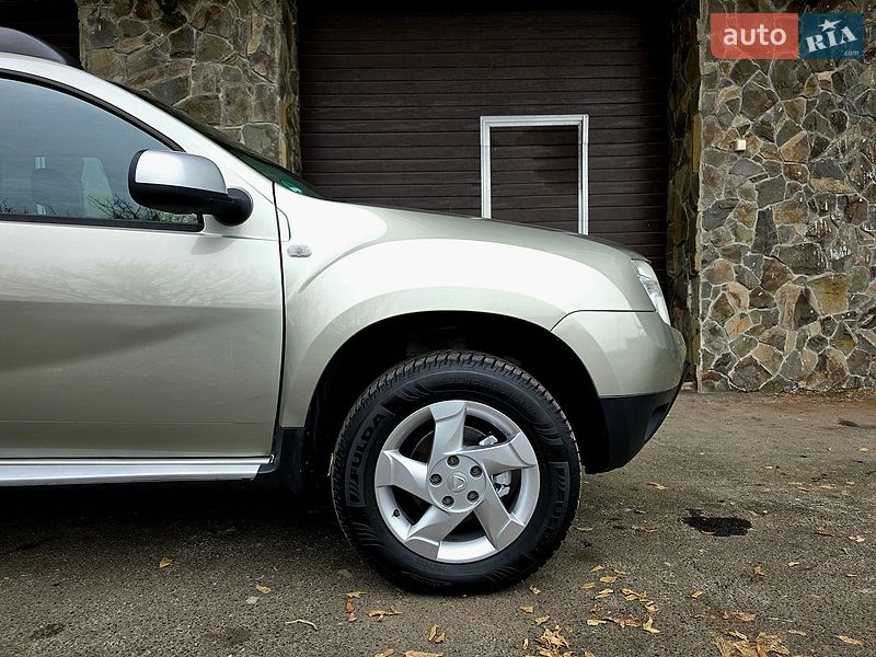 Позашляховик / Кросовер Dacia Duster 2011 в Луцьку