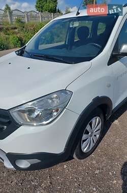 Минивэн Dacia Lodgy Stepway 2016 в 