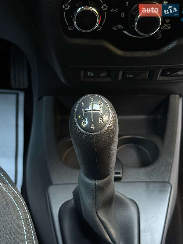 Минивэн Dacia Lodgy Stepway 2016 в Стрые фото 31 Минивэн Dacia Lodgy Stepway 2016 в Стрые