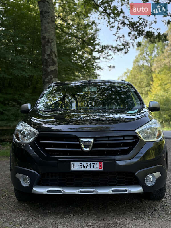 Минивэн Dacia Lodgy Stepway 2016 в Стрые фото 49 Минивэн Dacia Lodgy Stepway 2016 в Стрые
