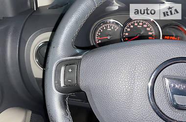 Мінівен Dacia Lodgy 2013 в 