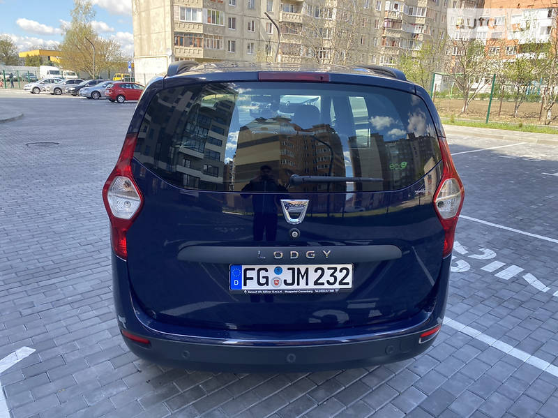 Мінівен Dacia Lodgy 2013 в Луцьку