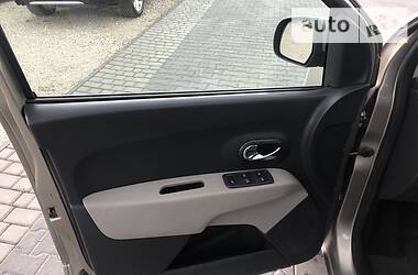 Мінівен Dacia Lodgy 2013 в 