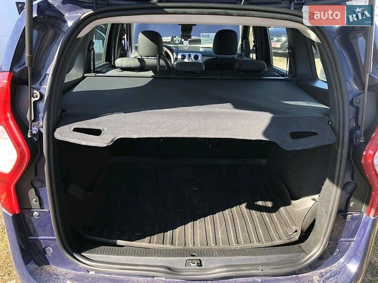 2013 Dacia Lodgy - мініатюра 9