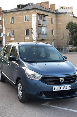 Минивэн Dacia Lodgy 2013 в Киеве