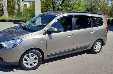 Мінівен Dacia Lodgy 2012 в Львові