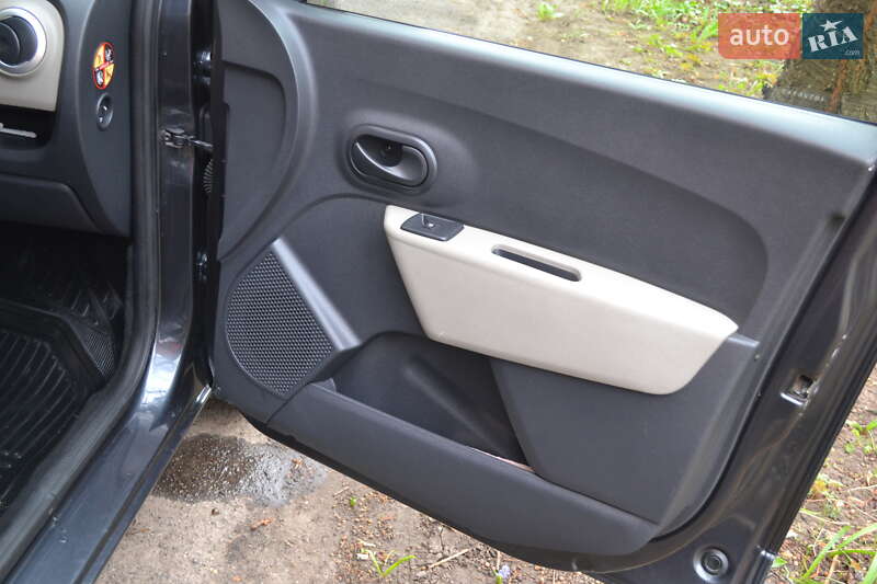 Универсал Dacia Lodgy 2013 в Виннице