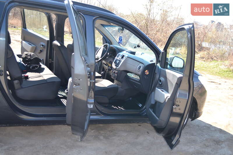 Универсал Dacia Lodgy 2013 в Виннице
