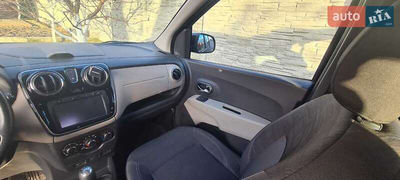 Минивэн Dacia Lodgy 2014 в Киеве