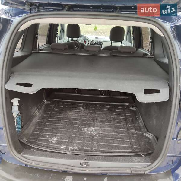 Мінівен Dacia Lodgy 2012 в Черкасах