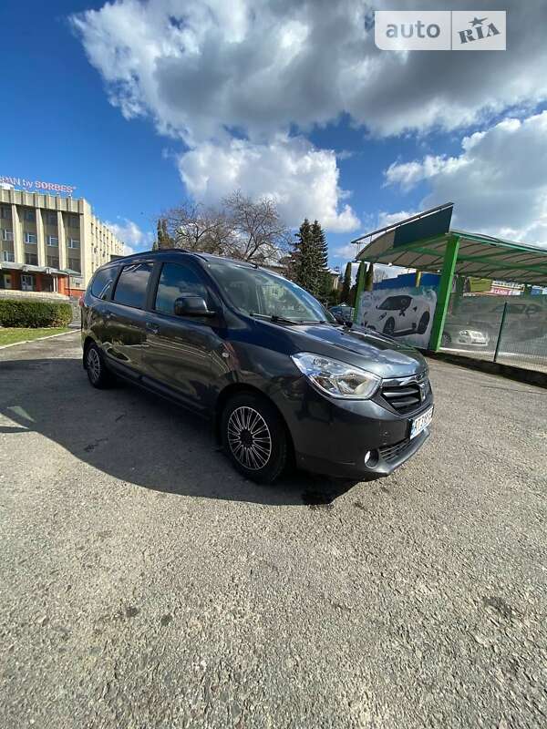 Минивэн Dacia Lodgy 2012 в Надворной