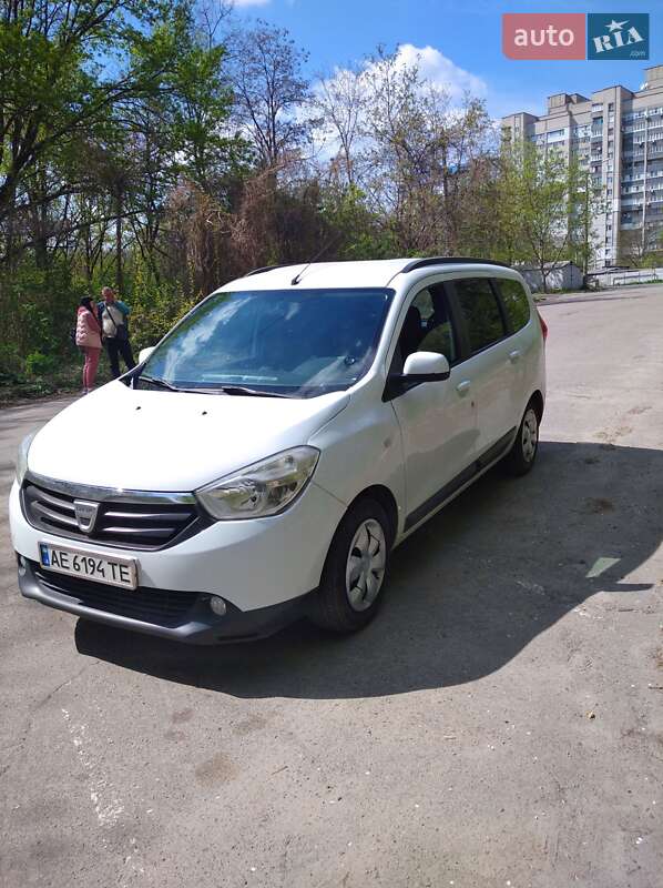 Минивэн Dacia Lodgy 2016 в Днепре