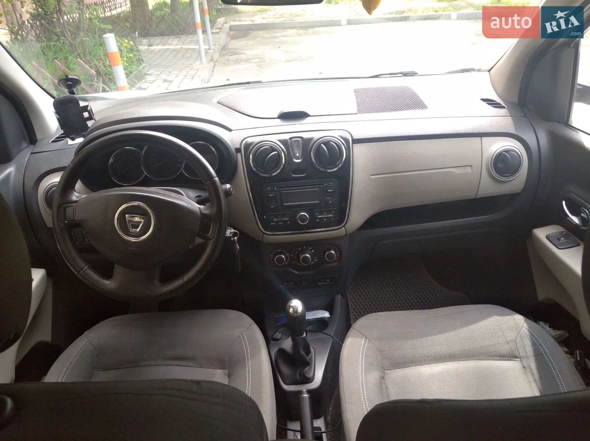 2016 Dacia Lodgy - мініатюра 11