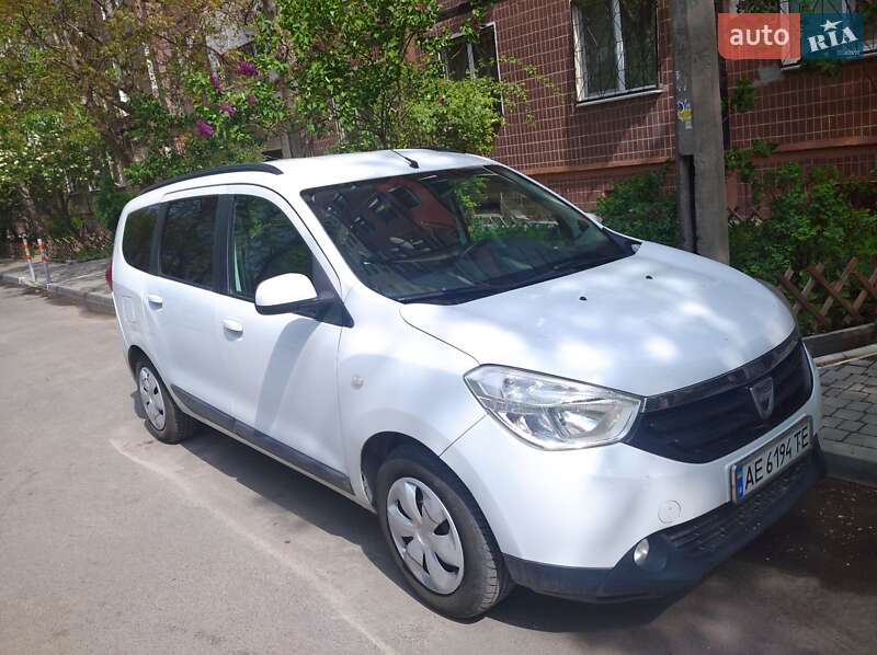 Минивэн Dacia Lodgy 2016 в Днепре