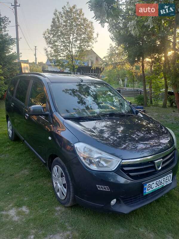 Dacia Lodgy 2012
