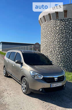 Dacia Lodgy 2012